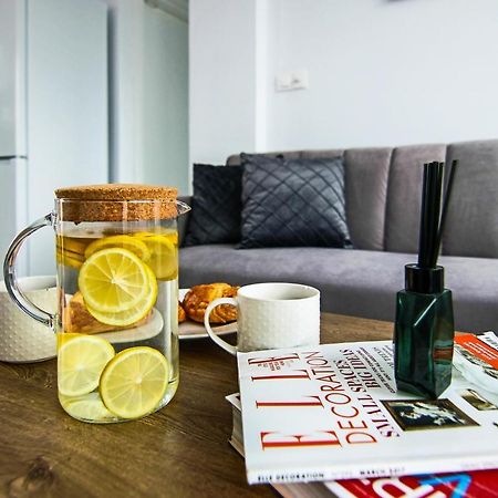 Phaedrus Living - Seaside Executive Flat Harbour 205 Apartment Paphos Bagian luar foto