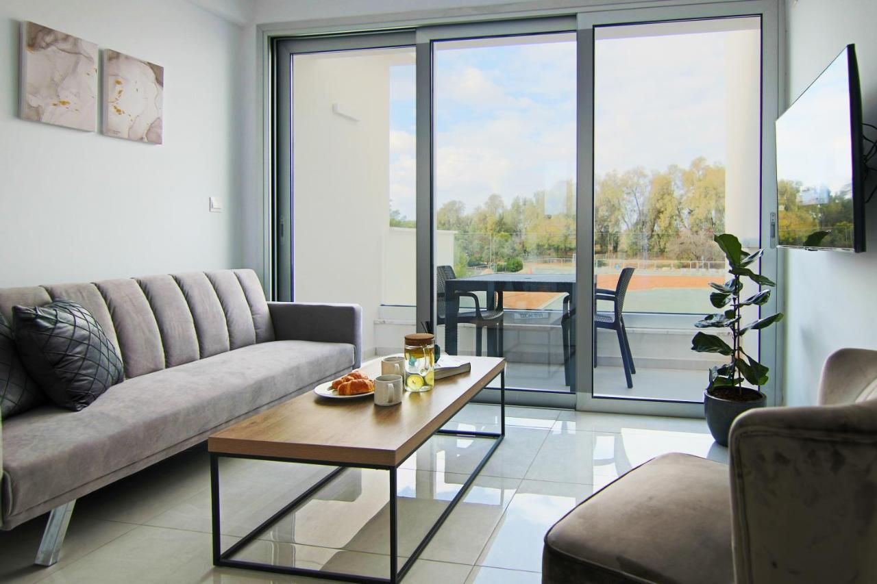 Phaedrus Living - Seaside Executive Flat Harbour 205 Apartment Paphos Bagian luar foto